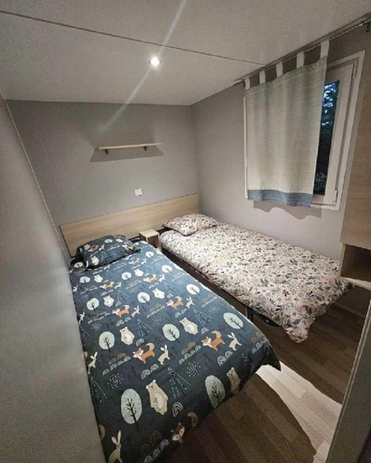 Camping De Charlieu - Mobile Home Ngoại thất bức ảnh